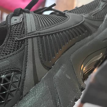 Kirli Ve Kusurlu Ayakkabı İade Dışında Çözüm Sunulmadı