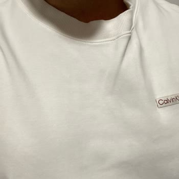 Calvin Klein T-shirt İlk Yıkamada Kısaldı Ve Boynu Büzüldü
