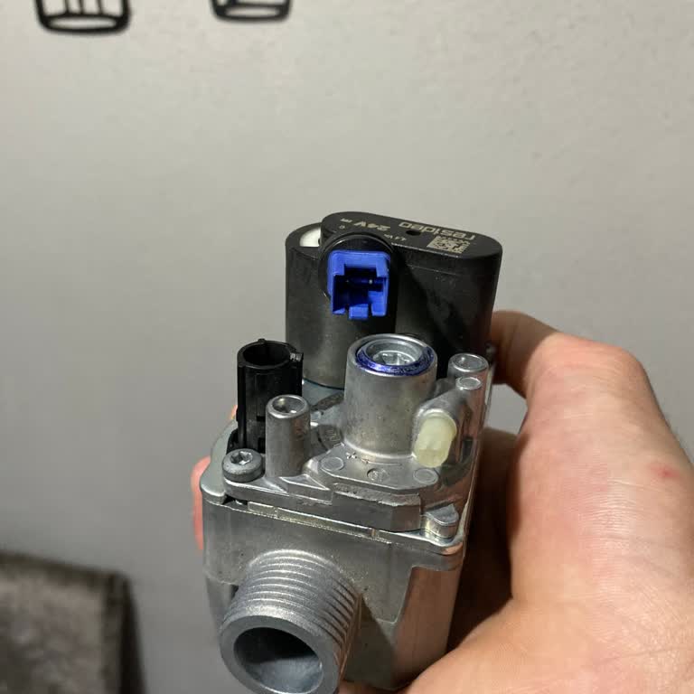 ECA Calora Premix Kombi E82 Arızası Sürekli Tekrarlanıyor, Sorun Çözülemedi