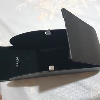 Kırık Gözlük Kabı Ve İlgisiz Mağaza Personeli Nedeniyle Mağduriyet