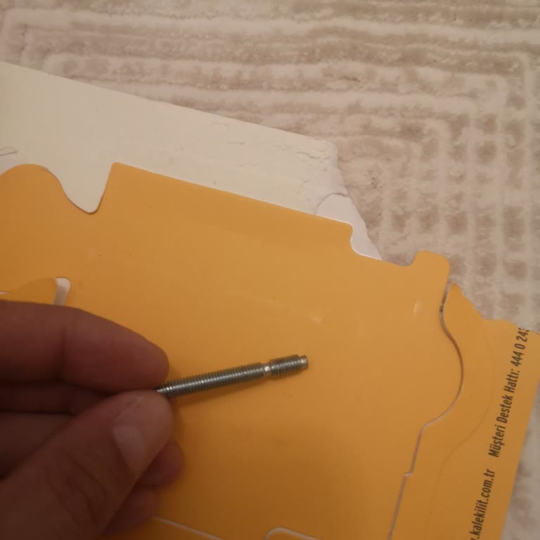 Kilit Montajında Vida Kırıldı, Güvenlik Riski Oluştu