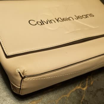 Calvin Klein Çantanın Derisinde Erken Soyulma Ve İade Talebimin Reddedilmesi