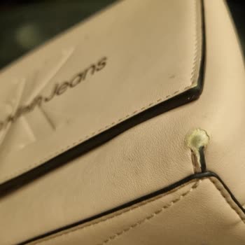 Calvin Klein Çantanın Derisinde Erken Soyulma Ve İade Talebimin Reddedilmesi