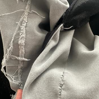 Garanti Kapsamında Koltukta Dikiş Açılması Ve Çözüm Sunulmaması