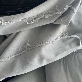 Garanti Kapsamında Koltukta Dikiş Açılması Ve Çözüm Sunulmaması