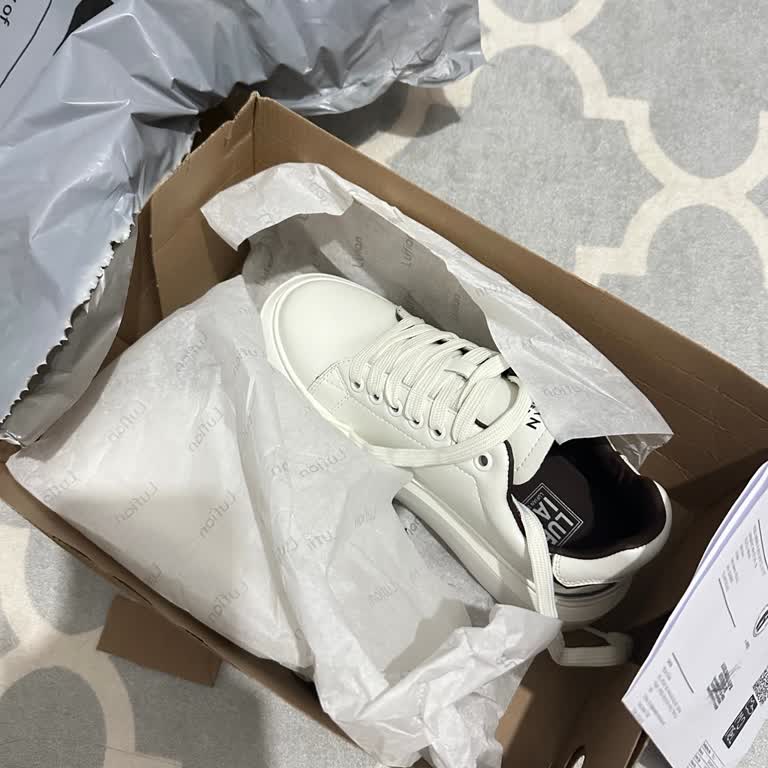 Yanlış Ürün Gönderildi Stokta Yok Deyip Değişim Yapılmadı Ücret İadesi Bekliyorum