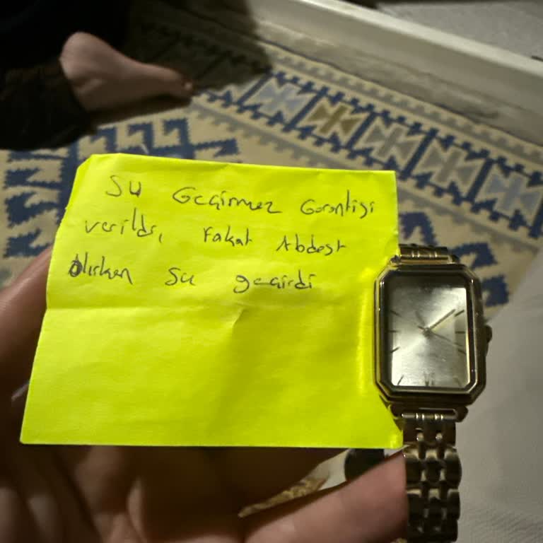 Garantiye Giden Saatim Tekrar Tekrar Su Alıyor Ve Kargo Ücretleri Bana Yükleniyor