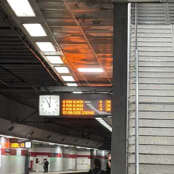 İzban Sefer İptalleri Ve Gecikmeleri Mağduriyet Yaratıyor