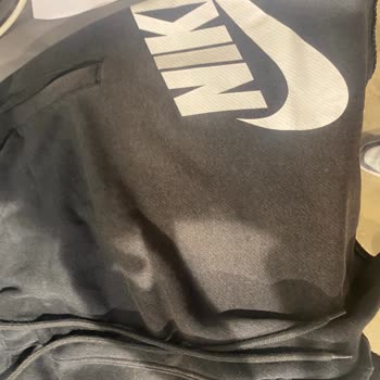 Renk Solması Yaşanan Nike Şort Ve Mağaza Personelinin İlgisiz Davranışı Nedeniyle Mağduriyet