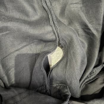 Aldığım Pantolonun Bir Gün İçinde Sökülmesi Ve Hayal Kırıklığı