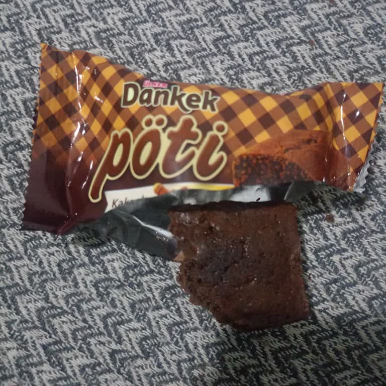 Dankek Pöti Kek'te Siyah Maddeyle Karşılaştım, Ürün Değişimi İstiyorum