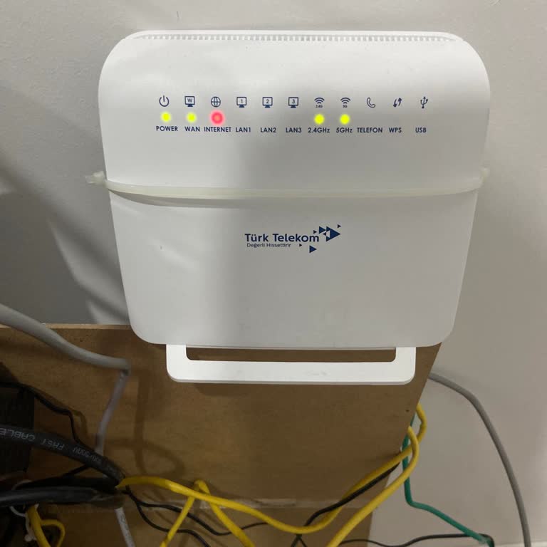 Günlerdir Süren İnternet Kesintisi Ve Mağduriyetimize Çözüm Bekliyoruz