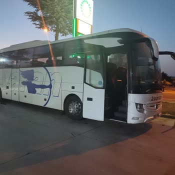 Varan Turizm Yolculuğunda Tek Şoför Nedeniyle Saatlerce Gecikme Yaşadım