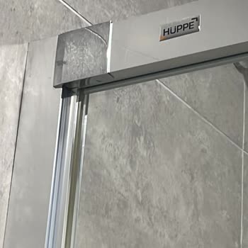 Duşakabin Camı Kendiliğinden Patladı, Yaralandım Ve Mağdur Oldum