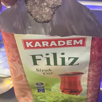 A101'den Alınan Çayda Yoğun Küf Kokusu Ve Sağlığa Zararlı Topaklar