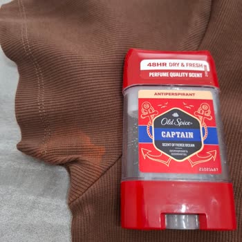 Old Spice Deodorant Kıyafetlerimde Kalıcı Leke Ve Renk Bozulmasına Sebep Oldu