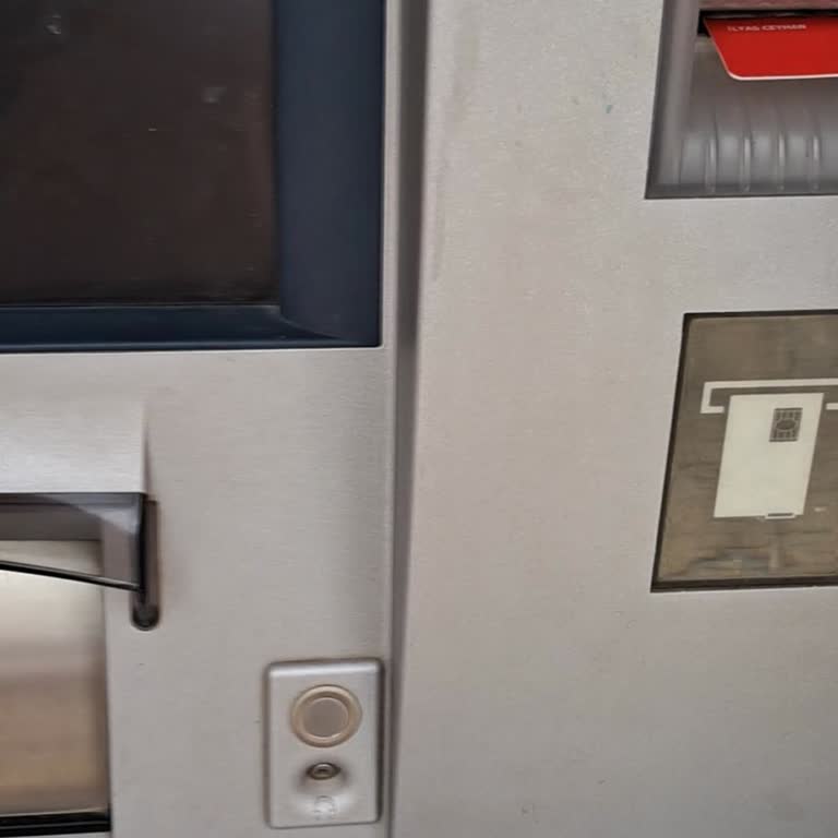 Akbank ATM'de Sıkışan 10.100 TL İçin Sürekli Oyalama Ve Gecikme