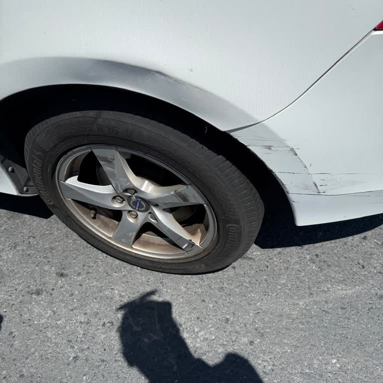 Volvo S60 Aracım Serviste Haftalardır Teslim Edilmiyor Ve Bilgilendirme Yetersiz