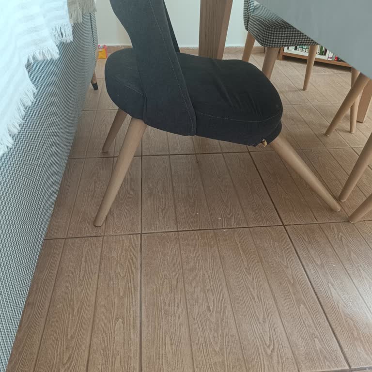 Satın Aldığım Sandalyeler Sürekli Kırılıyor, Kalıcı Çözüm Sunulmuyor