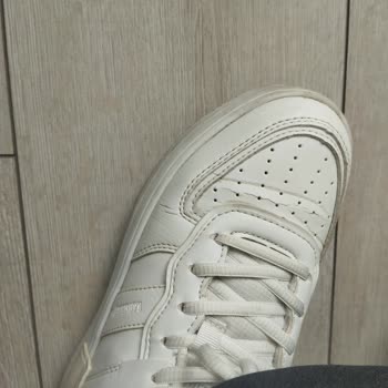 Aldığım Ayakkabı 2 Haftada Parçalandı, FLO İlgisiz Kaldı