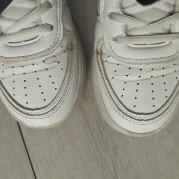 Aldığım Ayakkabı 2 Haftada Parçalandı, FLO İlgisiz Kaldı