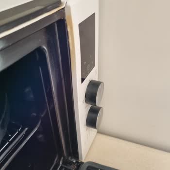 Arçelik Mini Fırında Güvenlik Endişesi Ve Malzeme Kalitesi Sorunu