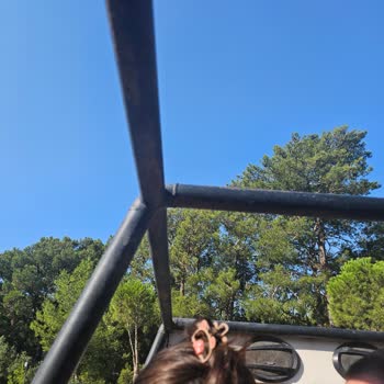 Safari Turunda Eski Ve Güvenliksiz Araçla Mağdur Edildik