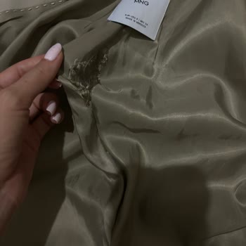 Ceket Üretim Hatası ve İade Talebinin Reddedilmesi Hakkında Şikayet