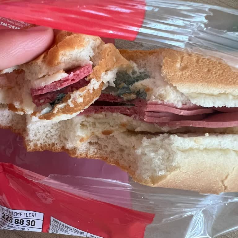 Küflü Sandviç Şoku Ve Süregelen Ürün Sorunları