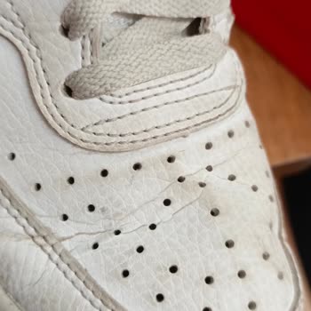 Kusurlu Ayakkabı, İlgisiz Mağaza: Mağduriyetim Giderilmiyor!