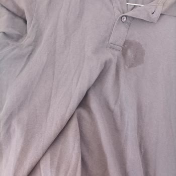 Kısa Sürede Renk Solması Yaşanan Tişört İçin Değişim Talebi