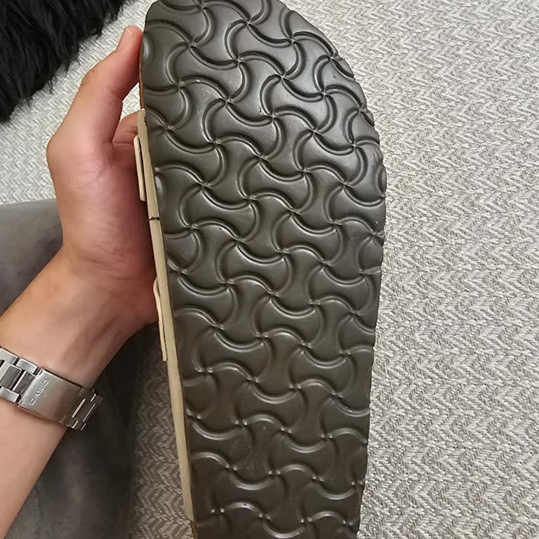 Sipariş Edilen Birkenstock Terlik İle Gönderilen Ürün Uyuşmuyor