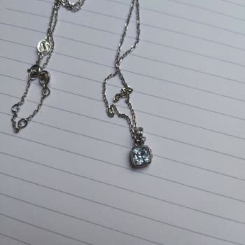 Swarovski Kolyede Paslanma Ve Alerji Sorunu