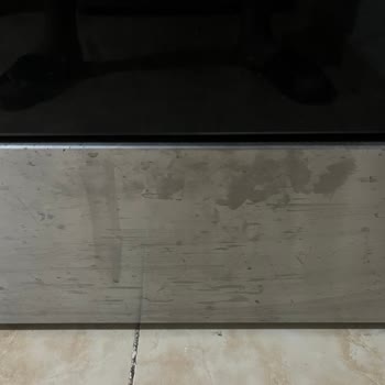 Bosch Buzdolabı ve Fırında Kalıcı Paslanma ve Renk Solması Sorunu