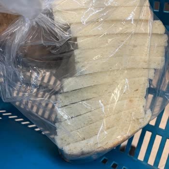 A101 Şubesinde Son Kullanma Tarihi Geçmiş Ve Küflü Ürün Satışı