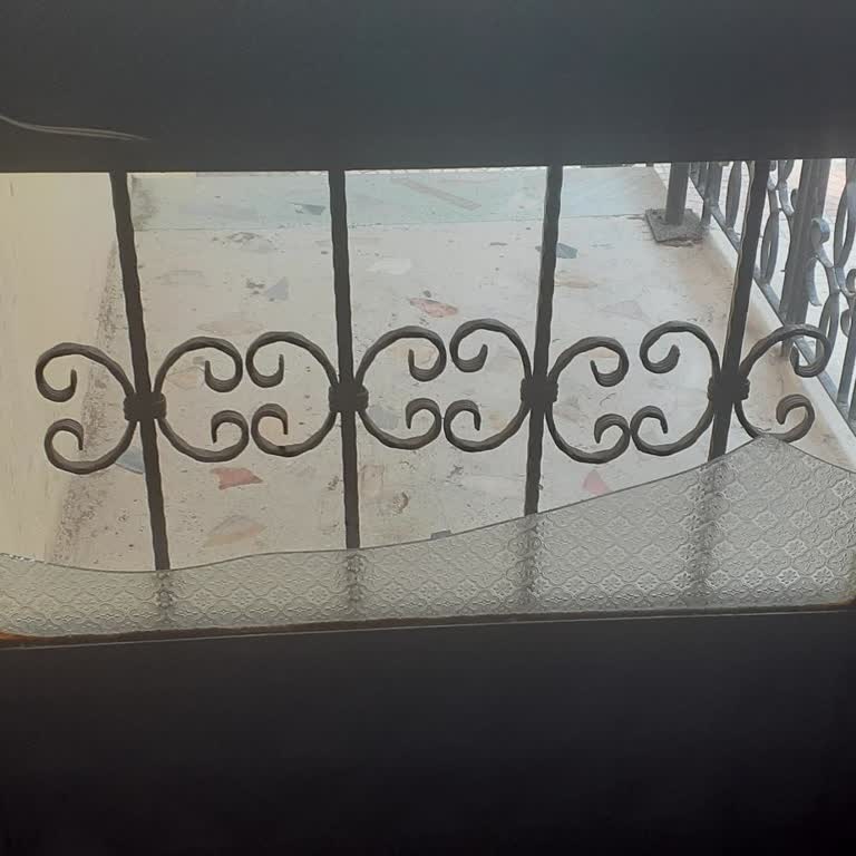 Taşıma Sırasında Kapı Camı Kırıldı Müşteri Hizmetleri Çözüm Sunmuyor
