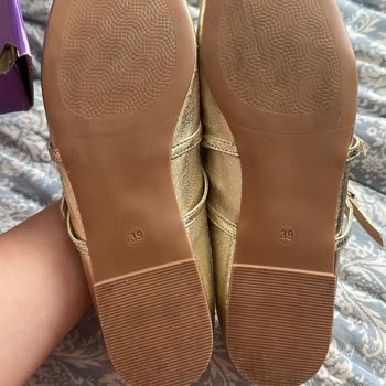 Kullanılmış Ve Hasarlı Ayakkabı Gönderimi