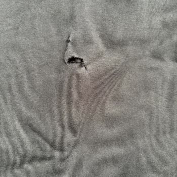 By Özge Uçar Yırtık Gelen Ürün Ve İletişimsizlik Sorunu!