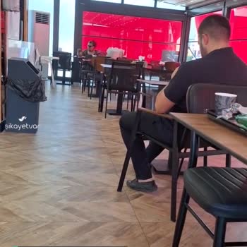 Ankara Etimesgut Merkez Yaprak Dönercisi'nde Temizlik Sorunu!