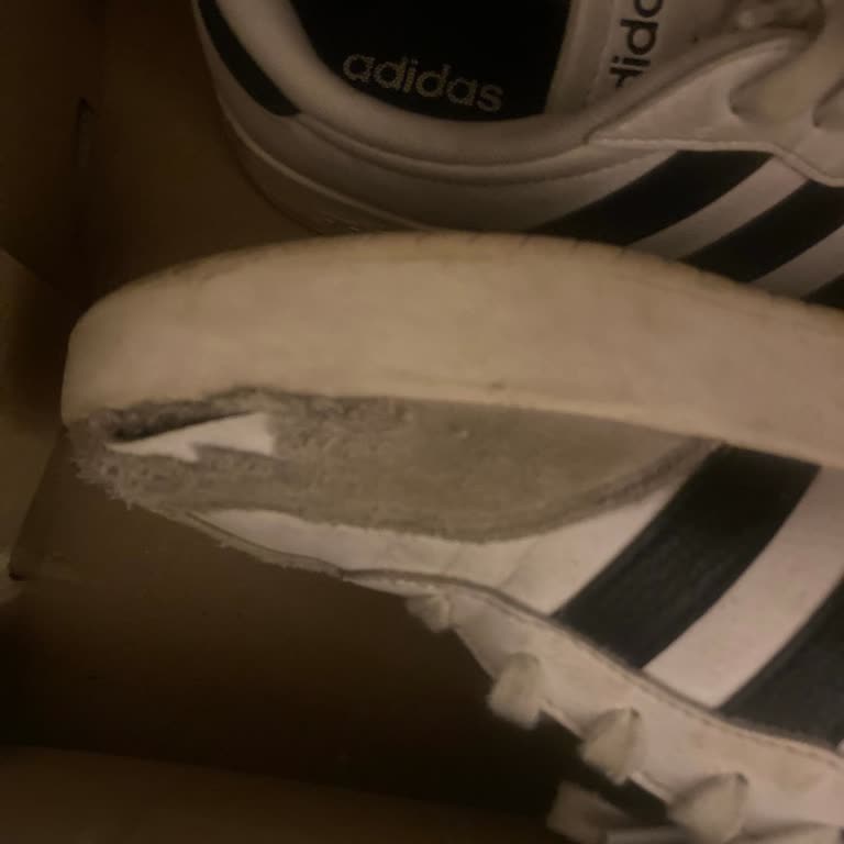 Kısa Sürede Deforme Olan Adidas Ayakkabıda Mağduriyetimin Giderilmesini Talep Ediyorum