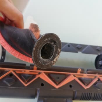 Philips Dikey Süpürgede Fırça Parçası Kırıldı Hayal Kırıklığı Yaşadım