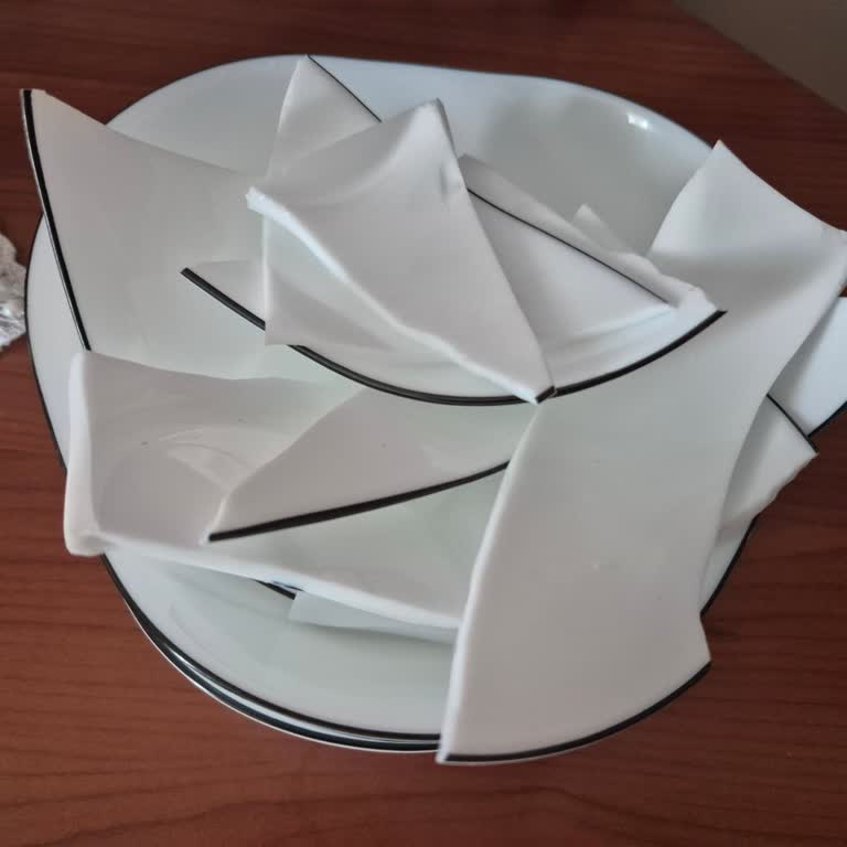 Siparişimdeki Cam Kaseler Kırık Geldi Müşteri Hizmetlerinden Çözüm Alamadım