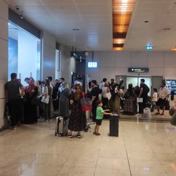 Ajet Uçuşunda Unutulan Valizler Tatilimizi Mağdur Etti, Acil Çözüm Bekliyoruz