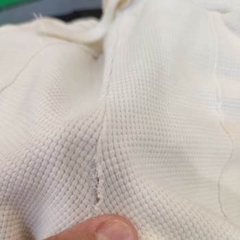 LCW'den Aldığım Bebek Takımı İlk Yıkamada Söküldü, Etiket Olmadığı İçin İade Alınmadı