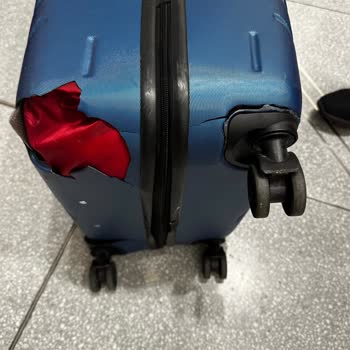 AJet Uçuşunda Bagajım Ciddi Şekilde Hasar Gördü, Mağduriyetim Giderilmiyor