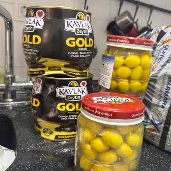 Kargo İle Gelen Zeytin Ve Zeytinyağı Bozulmuş Ve Sızıntılı Teslim Edildi