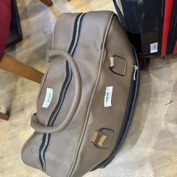 Ajet Uçuşunda Hasar Gören Valizime Çözüm Sunulmuyor