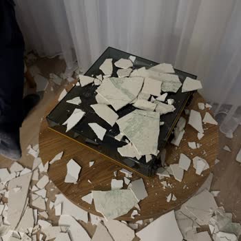 Tavanın Çökmesi Sonrası Mağduriyetlerim Giderilmiyor, Taleplerim Karşılanmadı