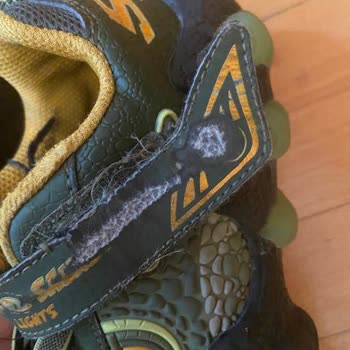 Skechers Sneakers Shatter in One Month - Retailer Claims "User Fault"