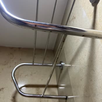 Fırsat Odası Adı Altında Hijyensiz Ve Bakımsız Otele Yüksek Ücret Ödemek Zorunda Kaldım